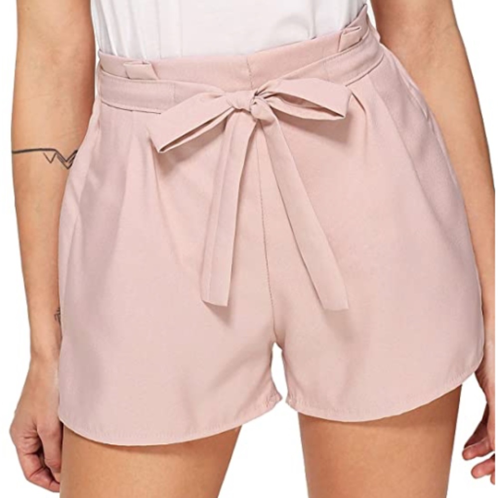 MakeMeChic Paperbag Waist Bow-Front Short in Blush Pink